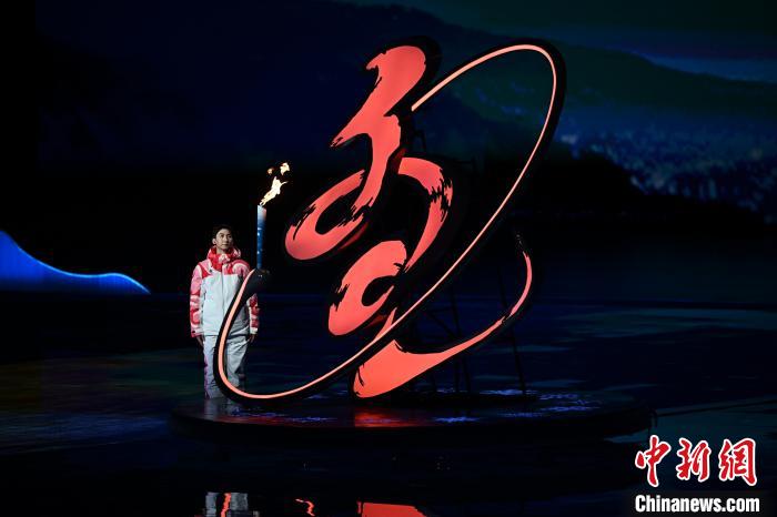 呼伦贝尔冰雪盛会点燃中国冬运新起点