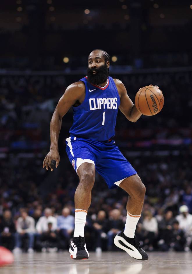 哈登单场三分8中8创历史 砍21+5+5横扫残阵76人