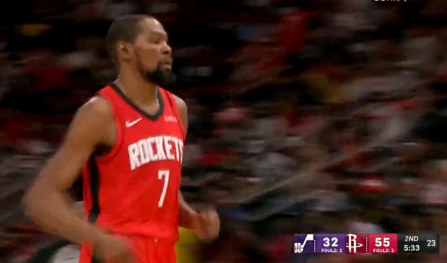 杜兰特第二节爆发砍15分 火箭领先爵士23分