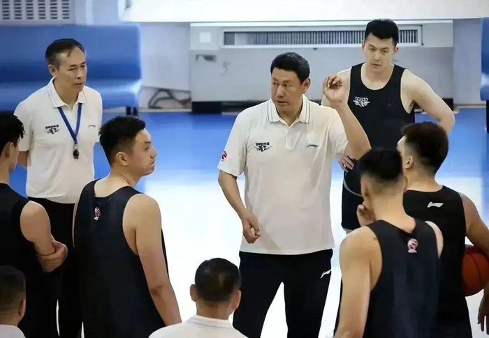 李楠解禁复出助北京队冲击总冠军 焦泊乔归队补